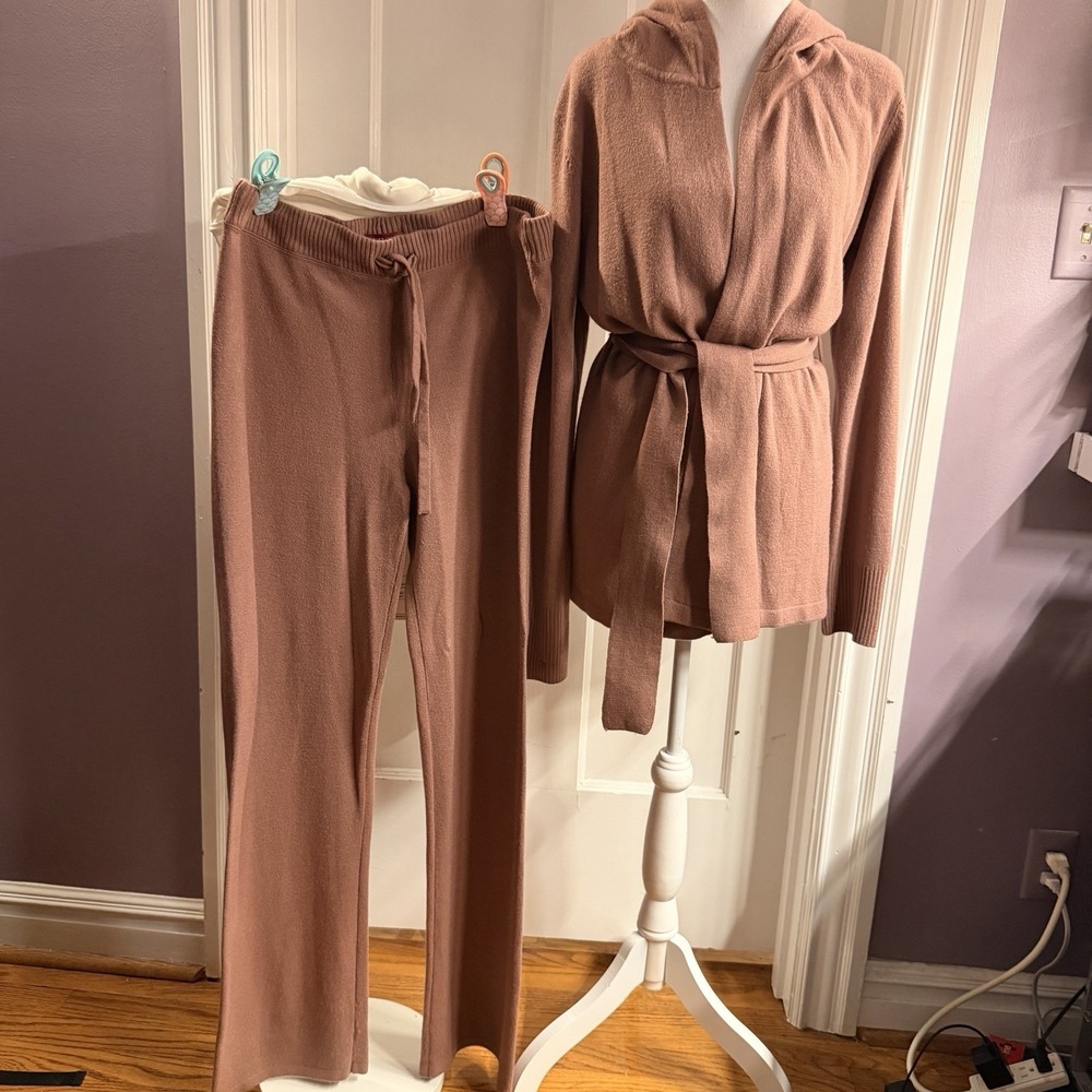Merona Women's Mauve 2 Piece‎ Sweater Set Size M